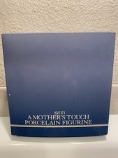Avon 1984 Mother's Day A Mothers Touch Porcelain 5-1/4