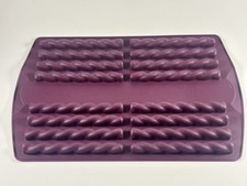 NEW tupperware silicone baking pretzels craft mold New picture