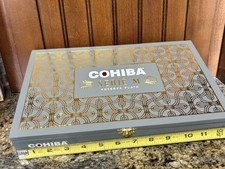 COHIBA SERIE M GORGEOUS EMPTY CIGAR BOX REMOVEABLE TRAY SERIE M RESERVA PLATA picture