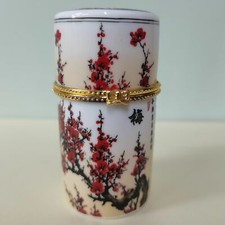 3.1inch Famille-Rose Plum Blossoms Painted Porcelain Toothpick Holder picture