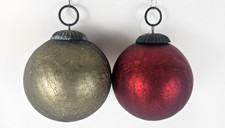 2 VTG Kugal Style Frosted Crackle Heavy Glass Christmas Orn. Olive Green/Red 4