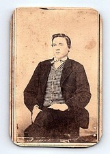 Cabinet Card Black & White B&W CDV Photograph Well Dressed Young Man Lapeer MI picture