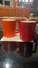 Set  of 2 Vintage Tupperware 1.5 Qt Push Button Pitchers with lids picture