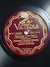Victrola 1920's 12