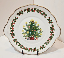 Vtg Queen's Bone China Christmas Tree 10” Cake Plate Gold Trim Scalloped Edge picture