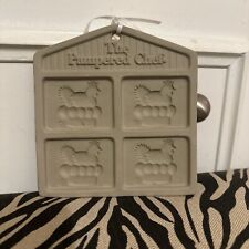 PAMPERED Chef June 1997 Heritage Stoneware  cookie Mold Hens on nest (Retired) picture