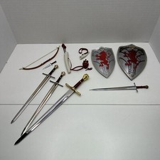 Disney Showcase Collections Chronicles Of Narnia Mixed Lot Of Weapons And Items picture