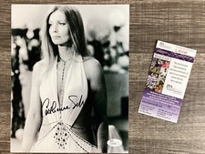 (SSG) CATHERINE SCHELL Signed 8X10 Photo 