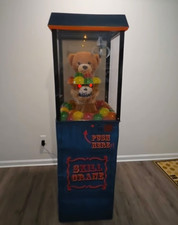 5.7 FT ANIMATED HAUNTED CARNIVAL SKILL CRANE HALLOWEEN ANIMATRONIC PROP picture
