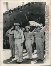 1948 Press Photo Yokohama, Japan, Lt Gen RL Eichelberger, Gen SB Buckner picture