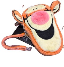 Loungefly Winnie the Pooh Exclusive Tigger Cosplay Plush Coin Bag Wrislet NWT picture