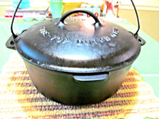Griswold Cast Iron #9  Dutch Oven & Trivet SITS FLAT,  NO PITTING picture