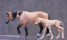 WIA NEW * Buckskin Mustang Mare and Foal - Birdie and Boone * Figure Model Horse picture