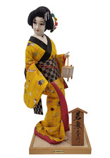 Vintage KYUGETSU Yamaha Japanese Geisha Doll Holding Box with Beetle 16