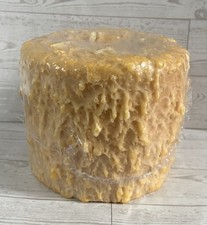 HANNA'S CANDLE CO 4 Wick Candle Apple Nut Spice Cake With Cream Cheese Frosting picture