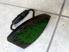 Vintage Antique Cast Iron Flat Sad Iron Unbranded, Pre-owned 5 lbs. 9 oz. picture