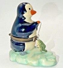 VTG HTF Direct Connection Co. Ice Fishing Penguin Hinged Trinket Box & trinkets picture