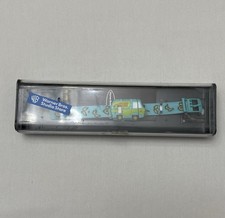 VTG 1999 Scooby Doo Mystery Machine Watch Warner Bros Studio Store Case NOS picture