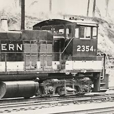 Southern Railway Railroad SOU #2354 Locomotive Train Photo Ashville NC 1987 picture