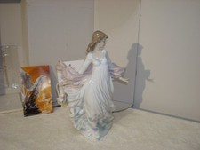 Lladro #5898 Spring Splendor W/Original Box picture