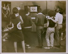 GA58 Original Photo TEENS WATCHING TV Gorgeous Girl in Cutout Dress Fashion picture