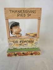 2017 Jim Shore Peanuts THE PUMPKIN IS IN Lucy Figure 6000979 picture
