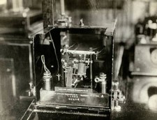 The Marconi Wireless Set Which Was Used On The Carpathia To Pick Up - Old Photo picture
