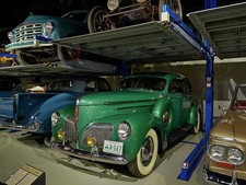 Photo:South Bend Indiana Studebaker Museum 1940 President Club Sedan Green picture