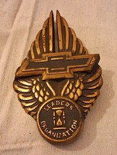 Vintage Chevrolet Leaders Organization or Legion of Leaders winged emblem/badge picture