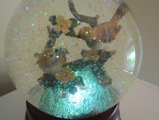 Snow Globe 