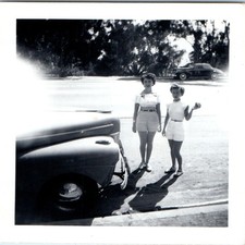 c1940s Cute Pin Up Style Women Fashion Shorts Crop Top Automobile Snapshot Photo picture