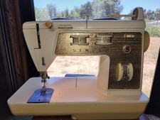 Vintage Singer Sewing Machine Golden Touch& Sew 750 Deluxe Zig Zag Pedal Tested picture