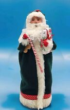 Byers Choice Carolers Green Santa With Candy Cane #3153 Gingerbread & Gift 2015 picture