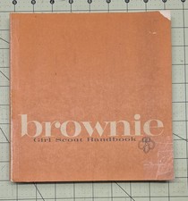 Brownie Girl Scout Handbook (1963) VINTAGE picture