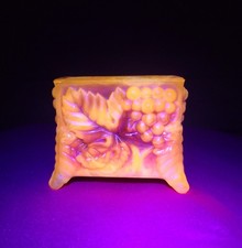 Boyd Amber UV Reactive Cadmium Slag Glass Business Card Toothpick Holder.   picture