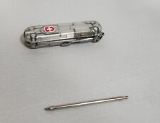 Victorinox Silver Tech Signature Lite 58MM Swiss Army Knife - White light picture