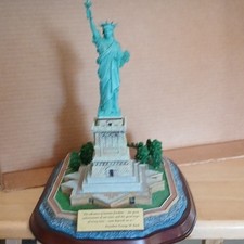Danbury Mint Lighted Statue of Liberty Resin Figurine, Painted Green/Brown/Gray picture
