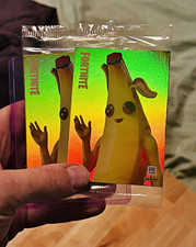 2019 Panini Fortnite #1 Peely Holofoil Holocellophane pack Italy very rare picture
