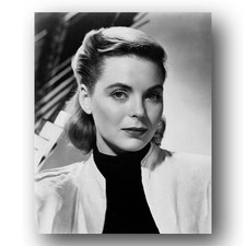 Dorothy McGuire Photo 8x10 Actress Portrait picture