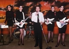 ROBERT PALMER ADDITED TO LOVE UK BRITISH SINGER 8.5X11 PHOTO POSTER PICTURE picture
