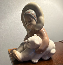 Lladro #1195 Eskimo Playing With Polar Bear Porcelain Figurine Spain Retired picture