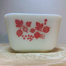 Vintage Pyrex Pink Gooseberry 501-B Refrigerator Dish 1.5 Cup No Lid USA picture
