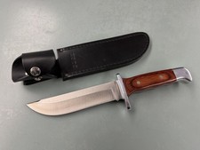 Vintage Buck 124 USA Frontiersman Knife 1988 W/LEATHER SHEATH picture