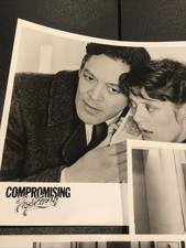 Movie Stills Publicity Photos Movie COMPROMISING POSITIONS Raul Julia Susan Sara picture