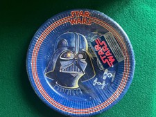 1 Vintage 1977 Star Wars Pack Of 8 (7in) Party Plates NOS/Sealed. picture