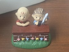 Vintage 1994 Danbury Mint Charlie Brown Linus Peanuts Resin Figurine Multicolor picture