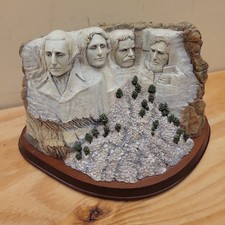 Rare Danbury Mint Mount Rushmore Sculpture picture