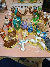 VTG Atlantic Mold Ceramic Nativity Set 20 Piece Ceramic Hand Painted - Beautiful picture