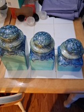 3 Canisters picture