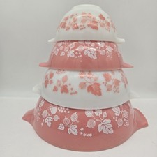 Vtg Pyrex Pink Gooseberry Cinderella Nesting Mixing Bowls Set Of 4  picture